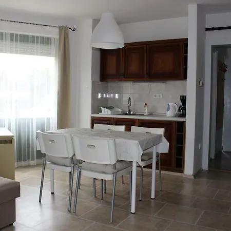 Lejlighed Rote Apartman *