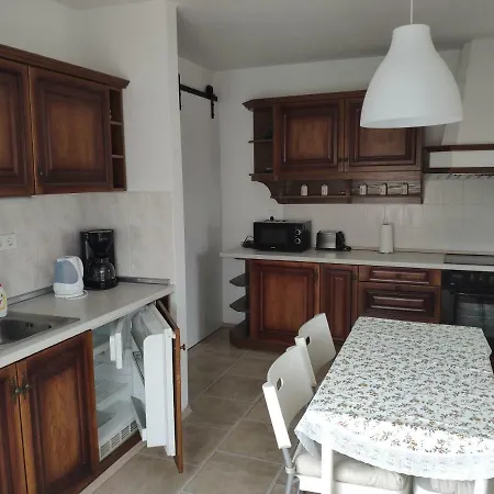 Lejlighed Rote Apartman