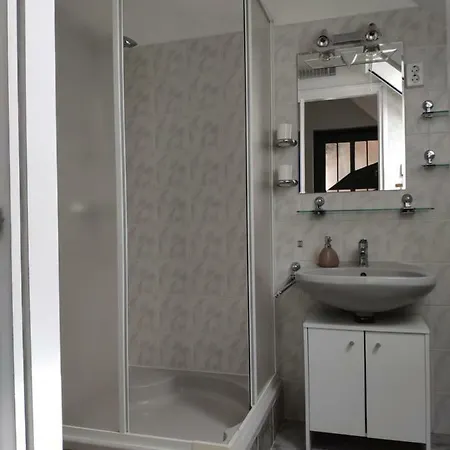 Rote Apartman